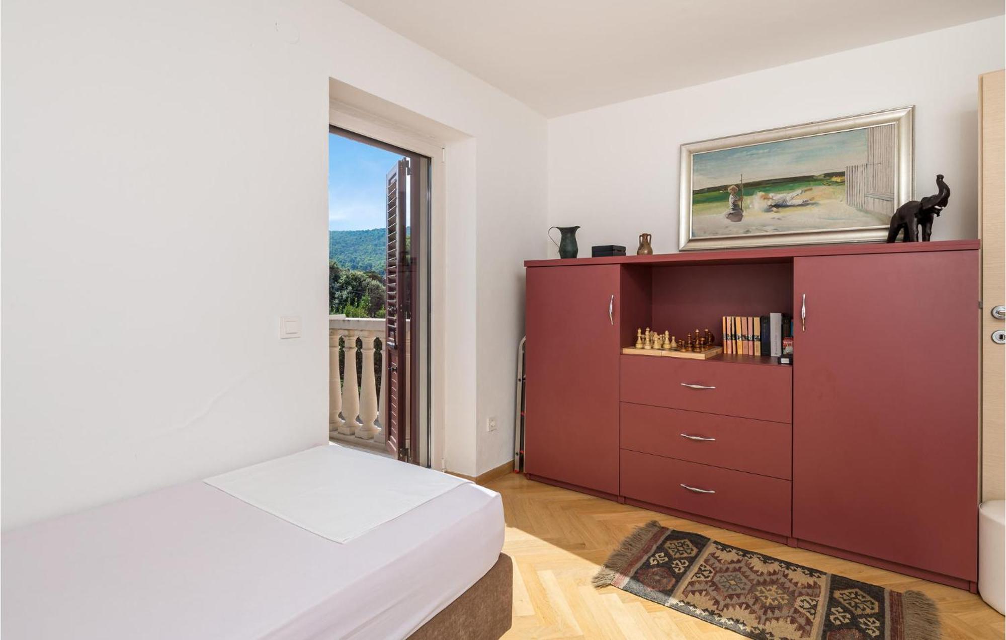 2 Bedroom Awesome Apartment In Veli Lošinj Exterior foto